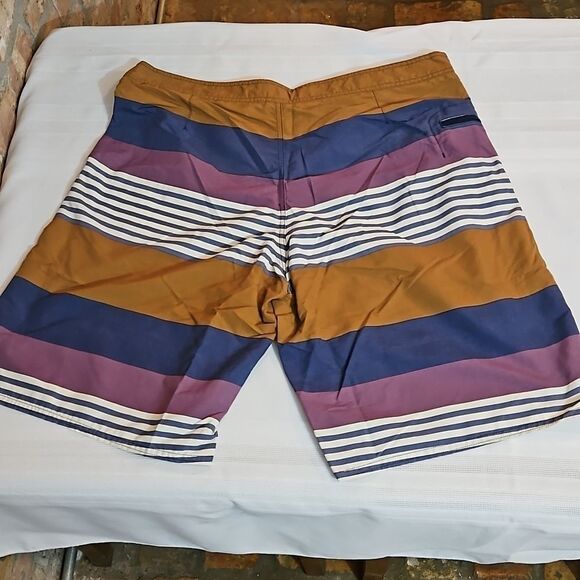Patagonia Men's Swim Trunks size 34 - Picture 4 of 8